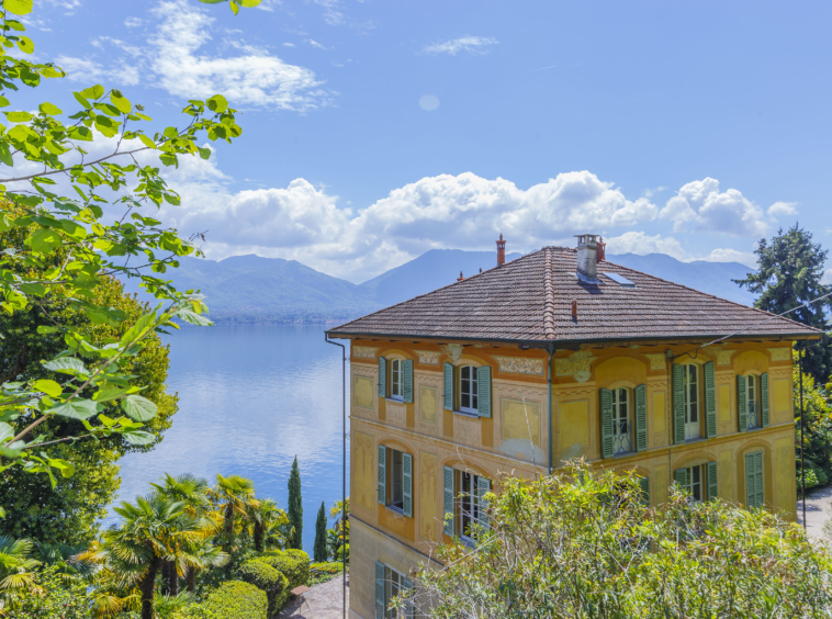 LuxuryLake.life