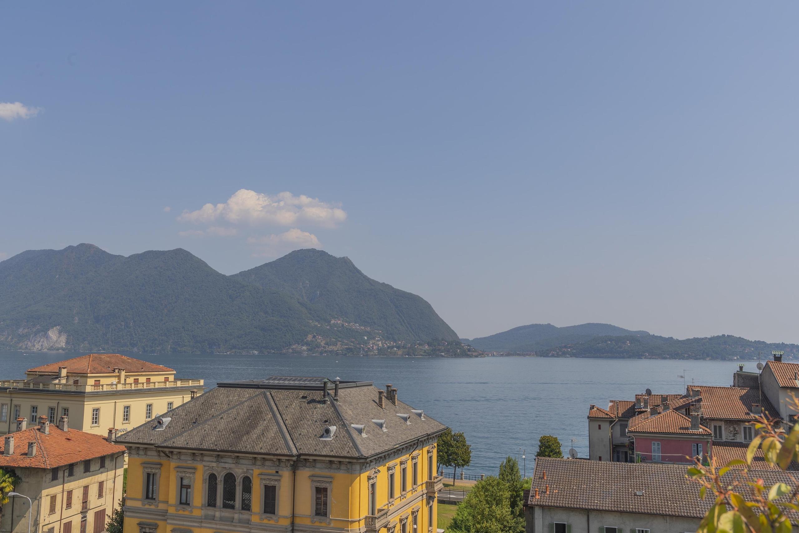 luxury-penthouse-apartment-renovated-lake-front-lake-view-terrace-centre-of-intra-verbania-lake-maggiore